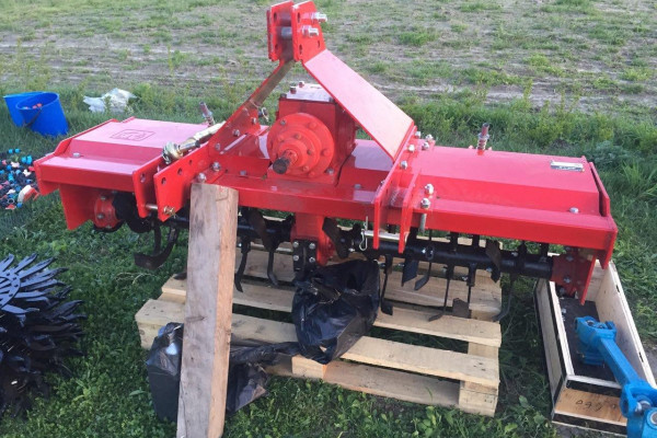 Berry farm for growing organic raspberries and currants