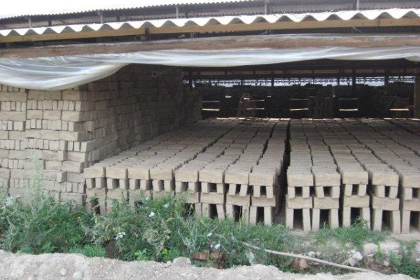 Кирпичный завод с карьером глины в Черкасской области