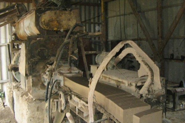 Кирпичный завод с карьером глины в Черкасской области