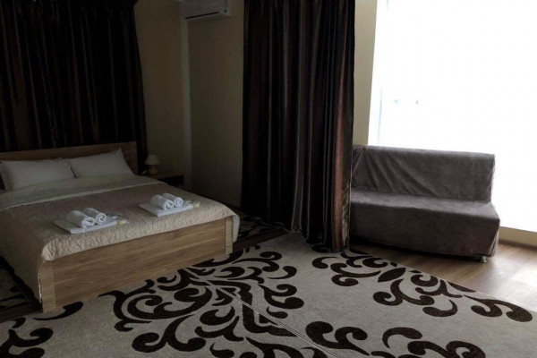 Современное кафе с бильярдным залом и гостиничными номерами в Белгороде-Днестровском