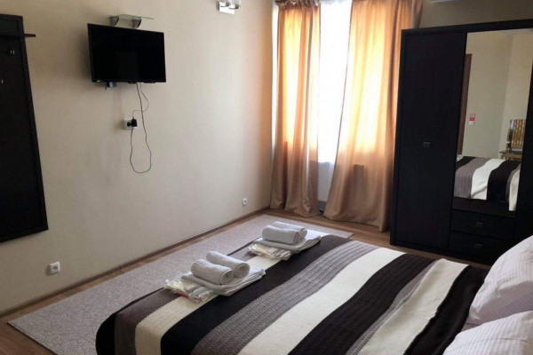 Современное кафе с бильярдным залом и гостиничными номерами в Белгороде-Днестровском