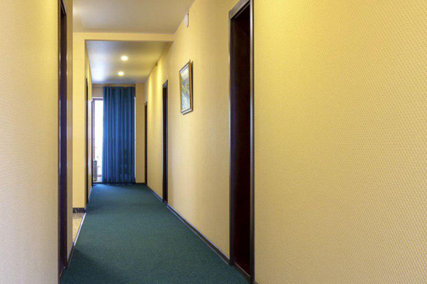 Roksolana hotel in Zaliznyi Port (Zhelezny Port)