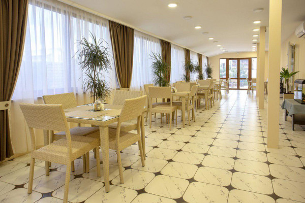 Roksolana hotel in Zaliznyi Port (Zhelezny Port)