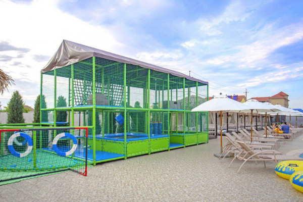 Roksolana hotel in Zaliznyi Port (Zhelezny Port)