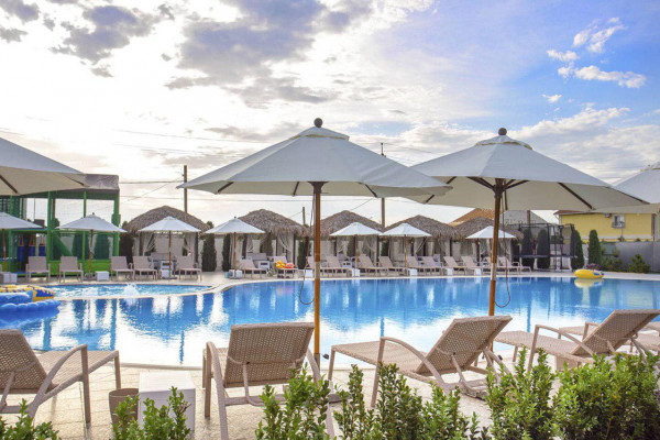 Roksolana hotel in Zaliznyi Port (Zhelezny Port)