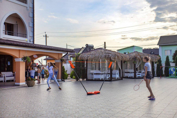 Roksolana hotel in Zaliznyi Port (Zhelezny Port)