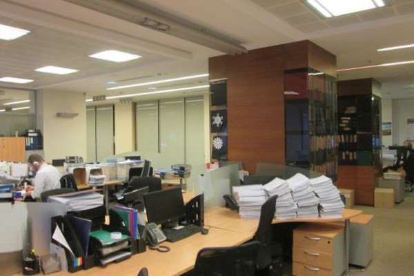 Продажа офисных помещений в г. Киеве на пл. Победы