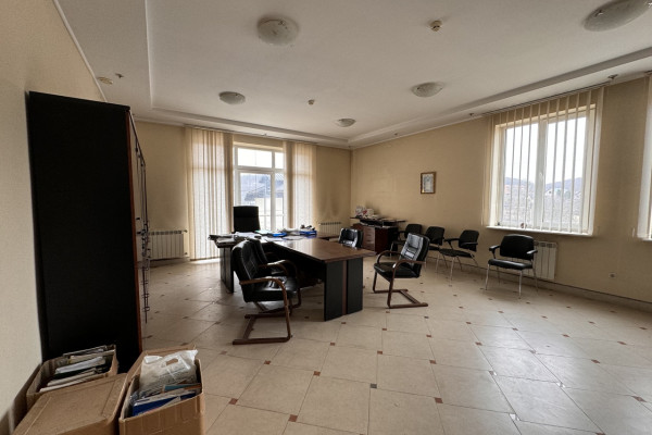 Продаж виробничо-промислового комплексу 10 000 м2 на Львівщині