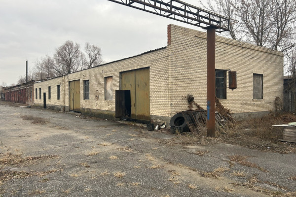 Продажа имущественного комплекса: 3450 м2 и 4,3 га в Барышевке, Киевская область