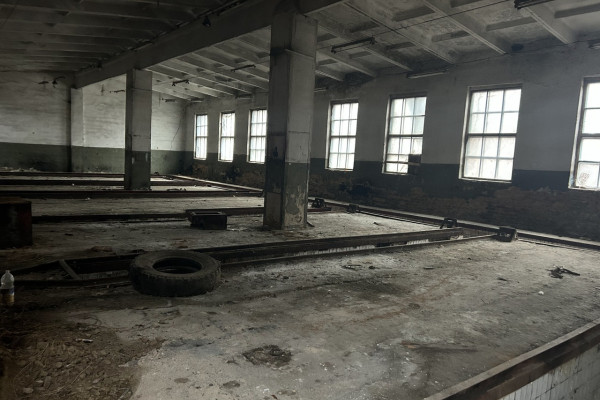 Продажа имущественного комплекса: 3450 м2 и 4,3 га в Барышевке, Киевская область