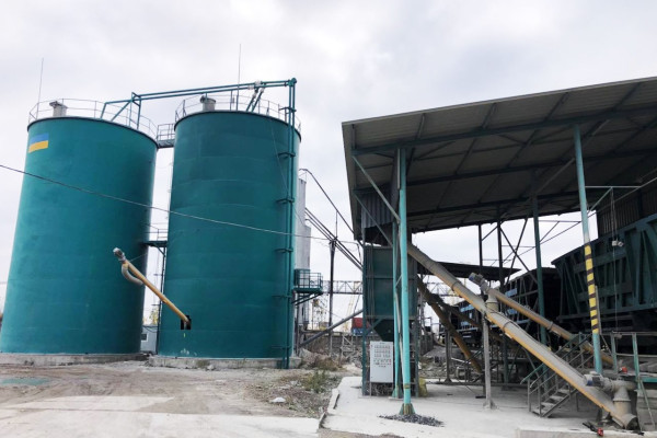 Продаж майнового комплексу цементофасувального складу в м. Києві