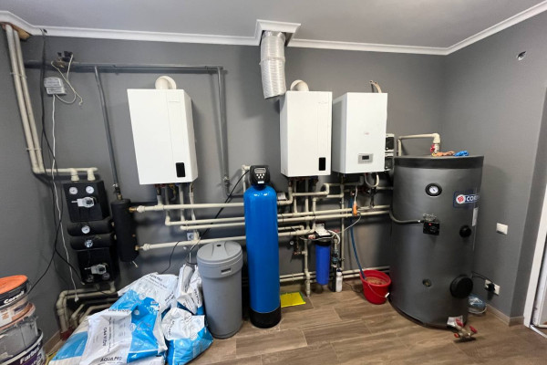 Продаж промислово-складського комплексу 8400 м2, 6,4 га, Тернопільська область