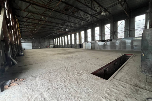 Продаж промислово-складського комплексу 8400 м2, 6,4 га, Тернопільська область