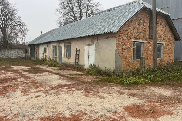 Продаж промислово-складського комплексу 8400 м2, 6,4 га, Тернопільська область