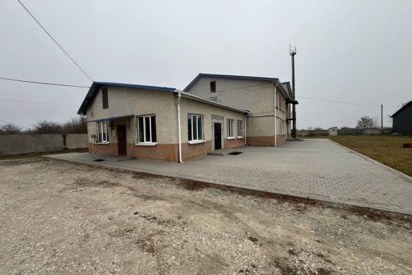 Продаж промислово-складського комплексу 8400 м2, 6,4 га, Тернопільська область