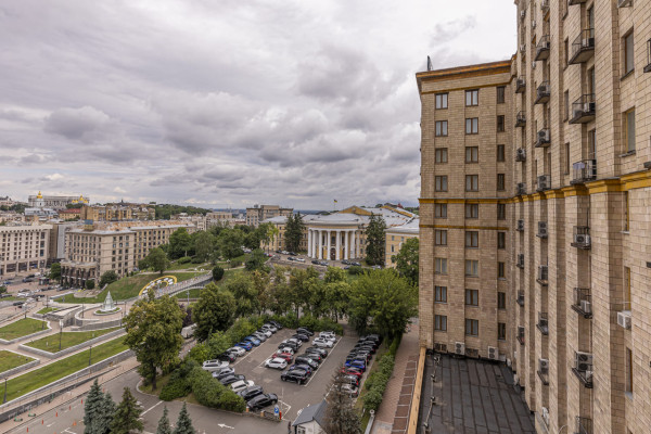 Приватизація: «Готель «Україна» у Києві