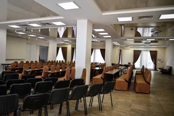 Приватизація «Готель «Козацький» у Києві