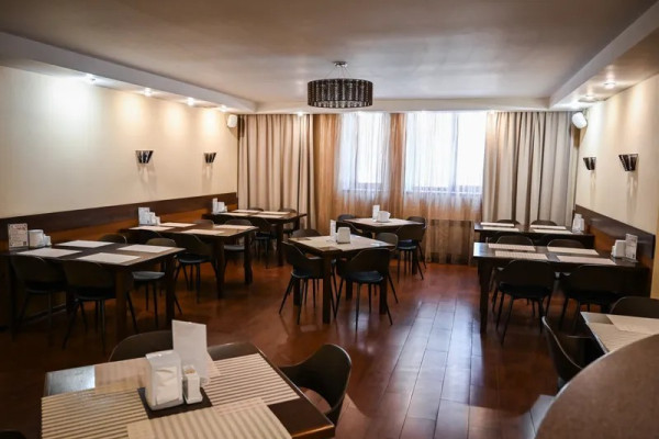 Приватизація «Готель «Козацький» у Києві