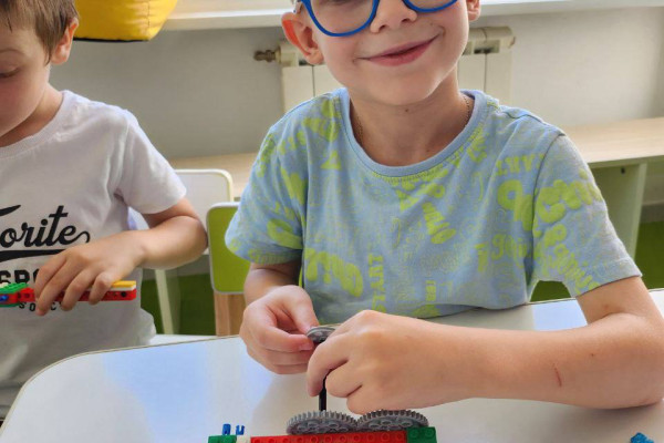 Продаж престижного дитячого садку “Lucky Kids Sadok”,  Київ