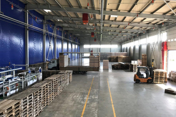 Продаж логістичного комплексу 14 500 м2, Вінницька область