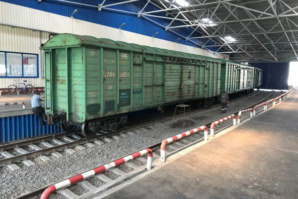 Продаж логістичного комплексу 14 500 м2, Вінницька область