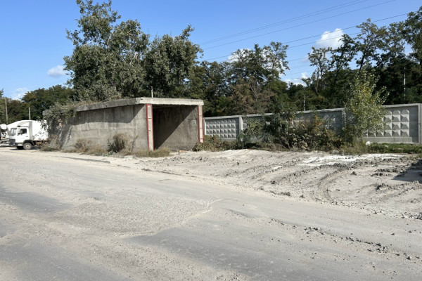 Продажа участка 1,14 га промышленного назначения в Киеве, Голосеевский район