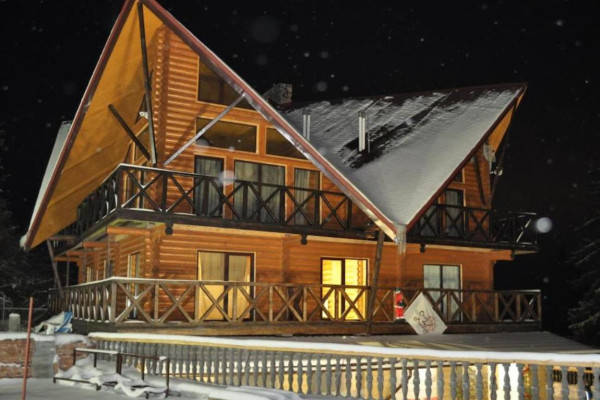 Продажа четырехэтажного коттеджа в Славско, Львовская область