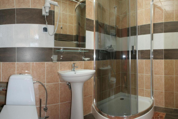 Продажа четырехэтажного коттеджа в Славско, Львовская область