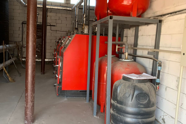 Greenhouse for growing vegetables, flowers and other greenhouse crops in the Cherkasy region for sale