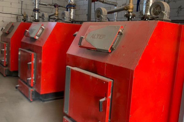 Greenhouse for growing vegetables, flowers and other greenhouse crops in the Cherkasy region for sale