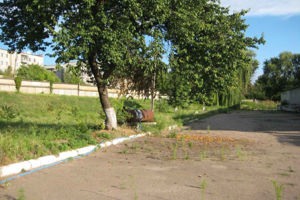 Продаж складської бази 2000 м2 в Дніпропетровській області, Верхньодніпровськ