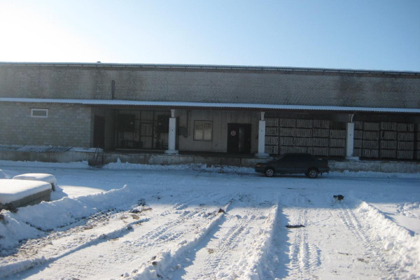 Продаж складської бази 2000 м2 в Дніпропетровській області, Верхньодніпровськ