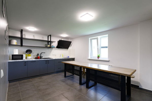 Продажа производственно-складского комплекса 1600 м2, 1,2 га, Львовская область