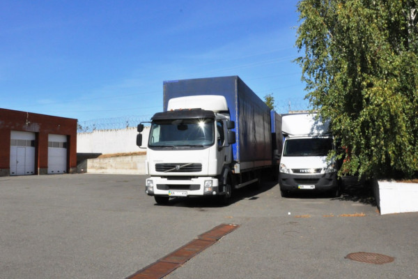 Продаж виробничо-складського комплексу 4 600 м2, 2.65 га + бізнес (вироби з акрилу) в Київській області