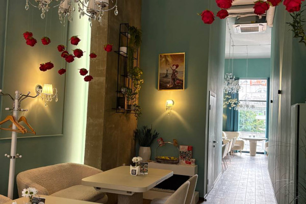 Продаж кав’ярні Secret Garden у центрі Києва 