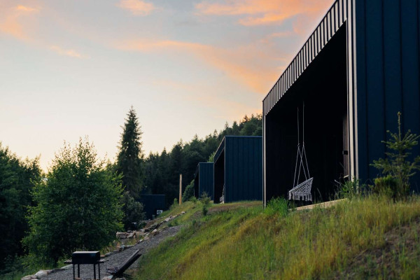 Продажа горного комплекса отдыха с действующим арендным бизнесом в Карпатах