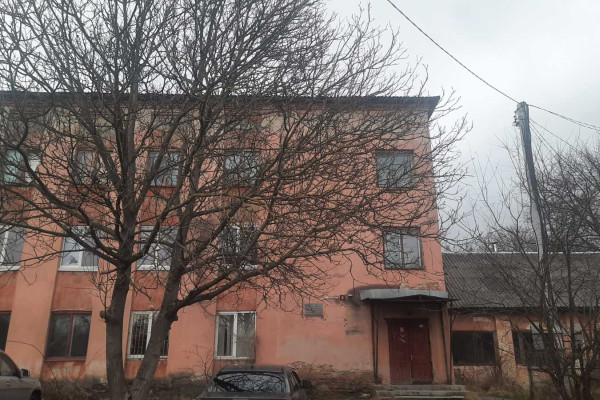 Продажа трёхэтажного здания 783 м² в г. Пустомыты — 8 км от Львова