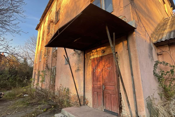 Продажа трёхэтажного здания 783 м² в г. Пустомыты — 8 км от Львова