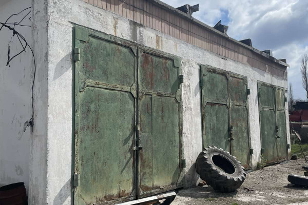 Продаж виробничої бази 4120 м2, 2,5 га в Черкаській області