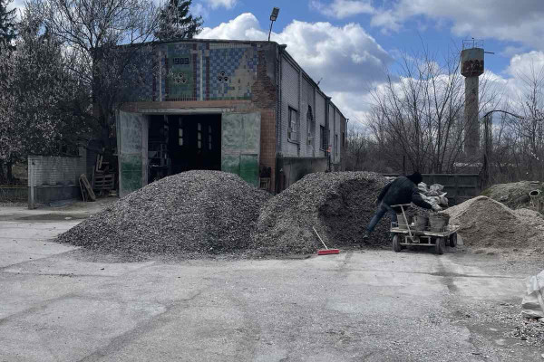 Продаж виробничої бази 4120 м2, 2,5 га в Черкаській області