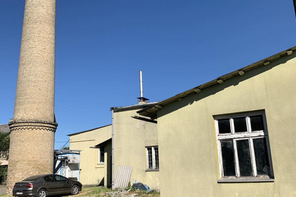 Property Complex of 1,540 m² with 0.25 ha Land Plot in Zolochiv, Lviv Region for Sale 