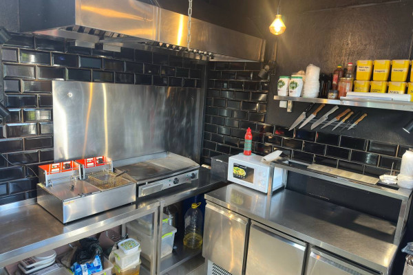 Продажа сети заведений Pita House (2 локации, Киевская область)