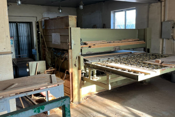 Продаж діючого деревообробного підприємства у Житомирській області 