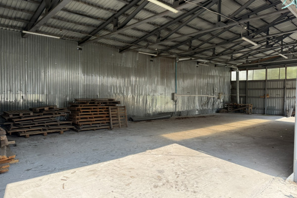 Продажа производственного комплекса 4320 м2 и 2 га в Житомирской области, г. Чуднов