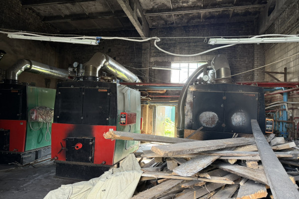 Продажа производственного комплекса 4320 м2 и 2 га в Житомирской области, г. Чуднов