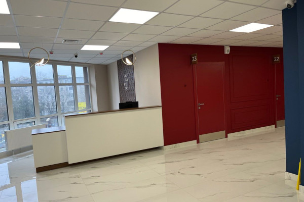 Продажа коммерческой недвижимости с арендатором 1450 м² в ЖК «Manhattan», г. Одесса