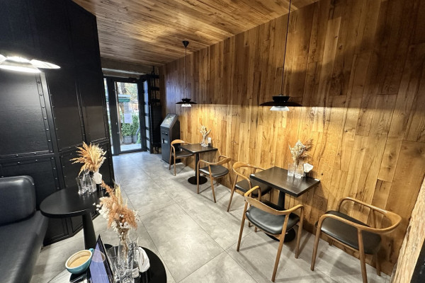 Coffee Shop in the Center of Kyiv for Sale