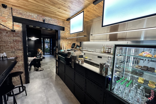 Coffee Shop in the Center of Kyiv for Sale