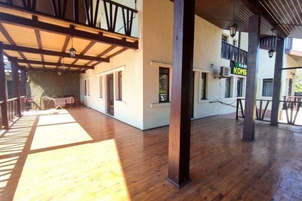 Restaurant and motel complex in Kremenchuk is offered for sale