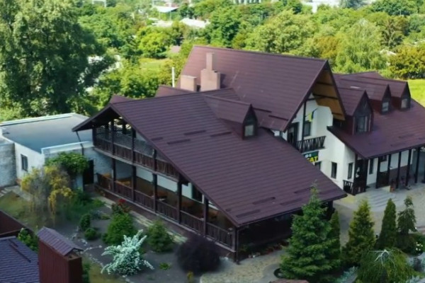 Restaurant and motel complex in Kremenchuk is offered for sale